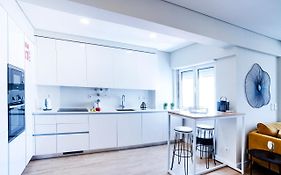 New - Luxury & Bright Apartment Lisbon
